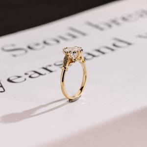 Anillo de compromiso de filigrana de oro sólido de 14K, anillo romántico de diamante cultivado en laboratorio de corte de cojín de 1,01 CT, joyería fina para joyería de boda - Product Image 5