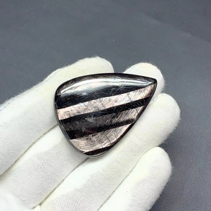 Piedra preciosa hipersténica de alta calidad de grado AAA 100%, maravilloso cristal verde para curar, fabricación de joyas de piedra suelta hecha a mano - Product Image 1