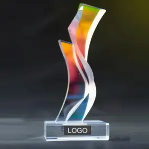 كأس تذكارية بشعار الشركة شفاف كريستالي جوائز أكريليك مخصصة