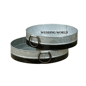 ชุดถาดเสิร์ฟโลหะชุบสังกะสี2ชิ้นถาดเสิร์ฟทรงกลมทำด้วยมือดีไซน์เนอร์สุดหรู - Product Image 1