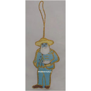 Decoración navideña con artesanía, diseño único, bordado personalizado, forma de hombre, adornos de Color Natural para decoración para compradores - Product Image 1