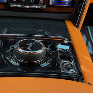 Vehículo de Alto Rendimiento Ejecutivo Estilo Edición Negra Diseño Serie II SUV Ultra-Lujo Usado 2025 - Product Image 5