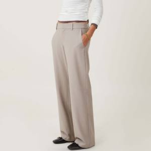 OEM Manufacturer's Breathable Vintage High Waist Baggy Casual <b>Trousers</b> for <b>Women</b> Winter Streetwear Ladies Cargo Pant Flat - Product Image 1