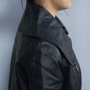 Chaqueta de motorista de cuero para hombre y mujer de Grado Superior bordada larga colección del fabricante de diseño al por mayor - Product Image 4