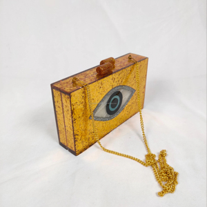 Pochette en résine faite à la main avec un design de style ange, peinte à la main, taille personnalisable pour les cadeaux de mariage et les décorations, fabriquée en Inde - Product Image 1