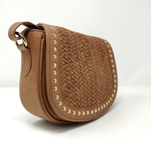 Vente en gros de sacs hobo faits à la main style traditionnel avec des décorations de chaîne sacs à bandoulière de mode pour femmes et filles - Product Image 3