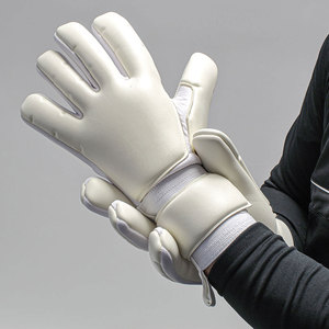Gants de ballon de football Gants de ballon de football imprimés personnalisés Taille personnalisée pour l'appariement et l'entraînement Gants de ballon de football 2025 - Product Image 2
