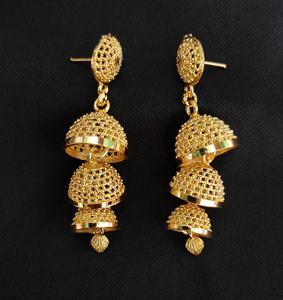 ชุดต่างหูเกรดพรีเมี่ยมสุดพิเศษพร้อม22CT ต่างหูชุบทอง Jhumka เครื่องประดับสำหรับผู้หญิงโดยผู้ส่งออกอินเดีย - Product Image 2