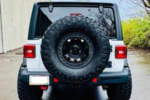 JEEP WRANGLER UNLIMITED RUBICON RECON 4X4 2020 EXTRÊMEMENT PROPRE, HAUTEMENT ÉQUIPE, PRÊT À LA LIVRAISON - Product Image 2