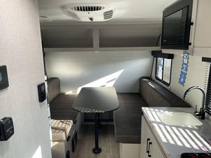 Nuevo Jayco Jay Feather Air SL 15TBSL 2026 listo para la venta - Product Image 3