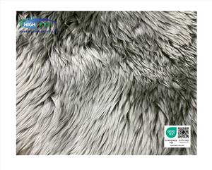 Tissu en fausse fourrure de couleur grise, poil long de 100 mm, tricoté avec un dos en acrylique 100%, vêtements, textiles de maison, directement de l'usine - Product Image 1