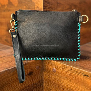 Nouveau Style occidental usiné cheveux sur peau fourrure cuir sac à bandoulière femmes fabriqués à la main couleur usiné cuir bracelet main pochette sacs à main - Product Image 4