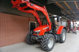 Tracteurs agricoles Massey Ferguson d'occasion très puissants et propres avec chargeur frontal Moteur diesel supérieur U très puissant et propre - Product Image 4