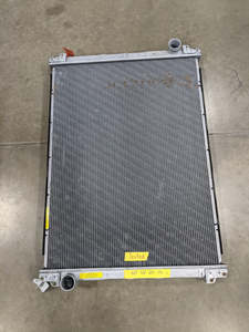 Radiateurs de voiture avec échangeur de chaleur en stock à vendre - Product Image 4