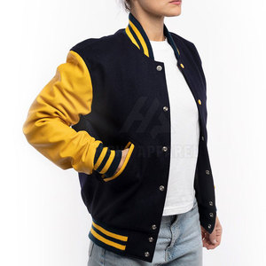 Chaqueta Universitaria de Mujer de Alta Calidad, Diseñada para Mantenerte Abrigada y con Estilo Durante las Temporadas de Otoño e Invierno - Product Image 3