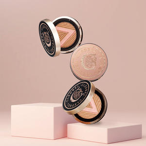 [Cledbel] Edición Clásica Base de Maquillaje en Cojín V Blanqueadora, Antiarrugas y Reafirmante con Ácido Hialurónico y Doble Efecto Hidratante para Piel Oscura - Product Image 1