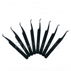 แหนบต่อขนตา RMI สำหรับต่อขนตา โลโก้สั่งทำได้ ปลายเคลือบพลาสม่าสีดำเงา พร้อมเคลือบสีดำด้าน บรรจุในกล่องแม่เหล็ก - Product Image 4