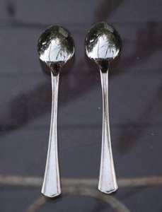 Meilleure vente d'un ensemble de cuillères à polir classiques en acier inoxydable argentées d'une capacité de 10ml de vaisselle de cuisine en métal pour mariage et salle à manger en Inde - Product Image 5