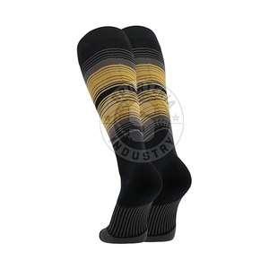 Latest Design <b>Top</b> Selling Breathable Casual Athletic <b>Socks</b> OEM Service Wholesale Low MOQ <b>Soft</b> Long <b>Socks</b> For Men - Product Image 2