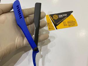 RTS <strong>High</strong> <strong>Quality</strong> Blue Straight <strong>Edge</strong> Barber <strong>Razor</strong> for Men Durable Plastic Handle with Slide-out Stainless Steel <strong>Blade</strong> - Product Image 5