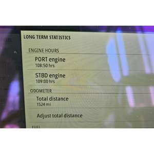 Bateau à moteur hors-bord en fibre de verre Mjm 35 2023 d'occasion 500HP 10,5m - Product Image 5