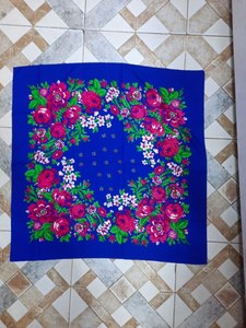 Foulard carré en soie à imprimé floral berbère marocain pour femme, idéal pour le quotidien, les voyages, les fêtes et l'été - Product Image 2