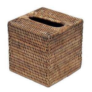 Boîte à mouchoirs en rotin avec finition laquée lisse offrant un accent décoratif élégant et fonctionnel pour tout espace de vie - Product Image 6