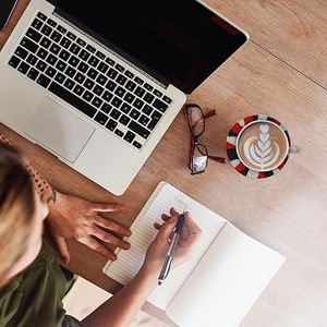 Handcrafted Round Beaded <b>Table</b> <b>Coaster</b> for Dining <b>Table</b> Wedding Christmas Decoration Family Gathering Parties - Product Image 3