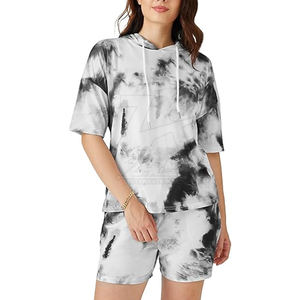 Conjunto de pantalones cortos y Sudadera ligera personalizable para mujer, chándales de invierno de algodón 100% transpirables - Product Image 1