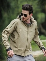 Veste softshell de haute qualité personnalisée pour homme, imperméable, coupe-vent, respirante, à séchage rapide, avec capuche et col montant, idéale pour la randonnée hivernale