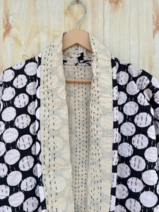 Chaqueta de Invierno Kantha Hecha a Mano, Reversible, Ecológica, con Patrón a Cuadros, Largo Regular, Cierre Abierto, Estilo Indio - Product Image 3