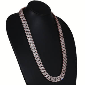 Présentant une chaîne très attrayante de conception récente fabriquée en argent sterling 925 ornée de diamants Moissanite envoûtants - Product Image 1