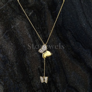 Collier papillon en diamant Lariat Goutte un design papillon captivant et élégant avec une goutte délicate Lariat, ornée de mousseux - Product Image 2