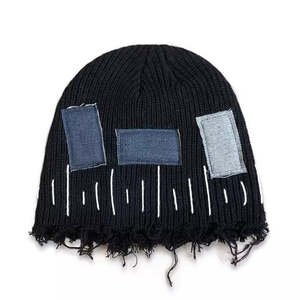Chapeau beanie sans revers en acrylique délavé tendance avec des patchs d'étiquettes personnalisés pour hommes et femmes, chapeaux tricotés d'hiver - Product Image 3