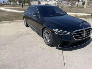 รถยนต์มือสอง ปี 2025 S580 4Matic 400 แรงม้า เครื่องยนต์ V8 แบบดูดอากาศธรรมชาติ ขับเคลื่อนสี่ล้อ สีเขียว เครื่องยนต์ขนาดมากกว่า 8 ลิตร เกียร์อัตโนมัติ พวงมาลัยซ้าย เบาะหนัง หลังคาซันรูฟแบบพาโนรามา - Product Image 4