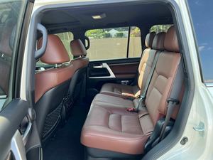 Gran Oferta: Toyota Land Cruiser 2024 Usado en Excelentes Condiciones - Product Image 4