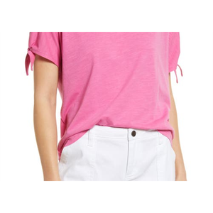 T-shirt da donna Caslon con maniche annodate, traspirante, 100% cotone jersey, rosa ibis, taglia media, vestibilità aderente, lunghezza corta, decorazione con lettere - Product Image 2