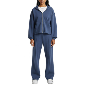 Ensemble de survêtement pour femme de qualité supérieure, à capuche, coupe classique, streetwear, respirant, uni, avec logo personnalisé, fabriqué en usine - Product Image 6
