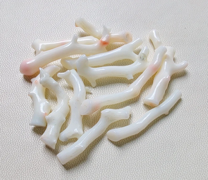 แท่งปะการังสีขาวขัดเรียบญี่ปุ่นธรรมชาติ12ชิ้นลูกปัดสีชมพูเงาปะการังแท่งอัญมณีหลวมมาก - Product Image 5