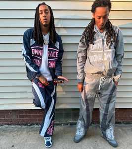 Ensemble de vestes coupe-vent personnalisées de haute qualité pour hommes avec capuche imprimée, fermeture à glissière lisse et respirante pour l'été - Product Image 2