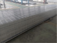 Passerelle en treillis métallique en aluminium pour panneaux solaires sur toiture