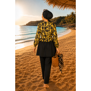 Conjunto de Traje de Baño de Tres Piezas en Negro y Amarillo con Top Estampado, Cintura con Volantes y Detalle de Cremallera - Estilo Burkini, Tallas XXS a XL - Product Image 4