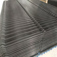 Clôture en treillis d'acier 358 à vue dégagée Clôture de jardin anti-escalade de 6 pieds de haut 358 Poteaux de clôture Modélisation 3D haute sécurité incluse
