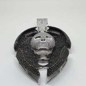 Colgante de Calavera en Plata de Ley 925 con Moissanita Negra y Blanca, Joyería Fina Hip Hop, Chapado en Rodio/Oro de 14K - Product Image 2