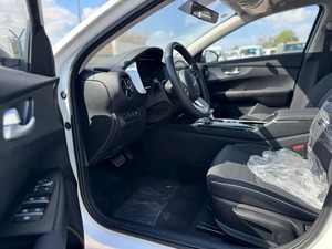 KIA K-3 2024 SUPER LIMPIO, TRANSMISIÓN AUTOMÁTICA, 4 CILINDROS, ASIENTOS DE CUERO - Product Image 3