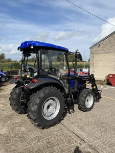 Chargeuse sur pneus Lovol M754, tracteur agricole 75 CV, 4 roues motrices, avec moteur Doosan, boîte de vitesses synchro et cabine climatisée - Product Image 3