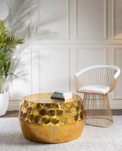 Table d'appoint et d'appoint décorative en métal de design de luxe Mobilier de salon et de chambre à coucher à texture martelée en nid d'abeille - Product Image 3