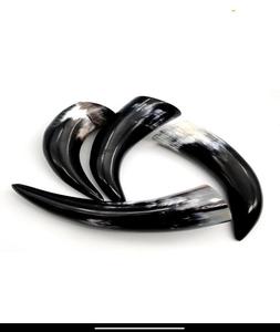 Ensemble de décoration élégant en corne de buffle Sculptures en corne polie pour les intérieurs de la maison - Product Image 3