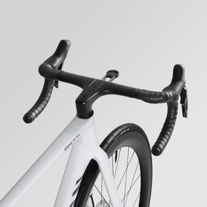 Nouveau vélo de course Aeroads CFSLX 7 Di2 haute performance avec une puissance de 204 watts à 45 km/h - Product Image 1