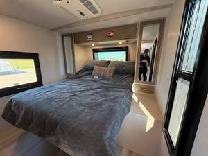 Camping-car mobile de qualité supérieure, caravane tout-terrain, caravane en aluminium, capacité de 1500 kg, prêt à l'exportation - Product Image 6